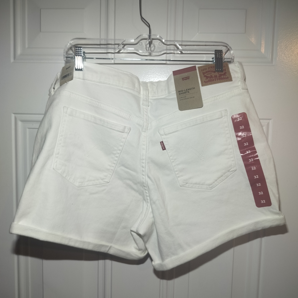 Levi’s Women’s White Denim Mid Length Shorts Size 32 Cuffed Hem New with Tags - Picture 3 of 7